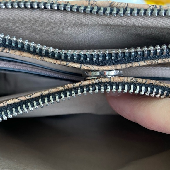 NWT Queork Tan Cork Mini Jackson Crossbody Bag - Picture 5 of 16